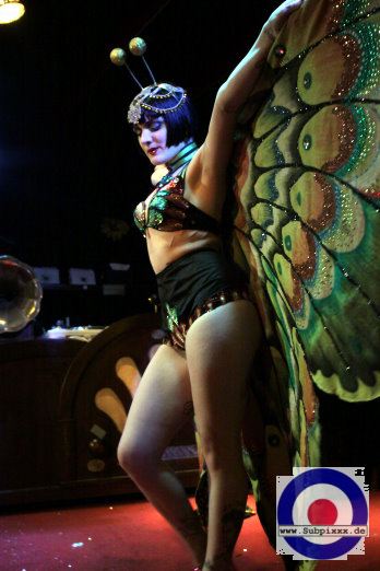 Cleo Viper (I) Ballroom Goes Burlesque - Noels Ballroom, Leipzig 15. September 2012 (Show 2) (15).JPG